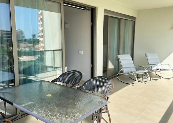 New Stunning Ocean Aprt In 